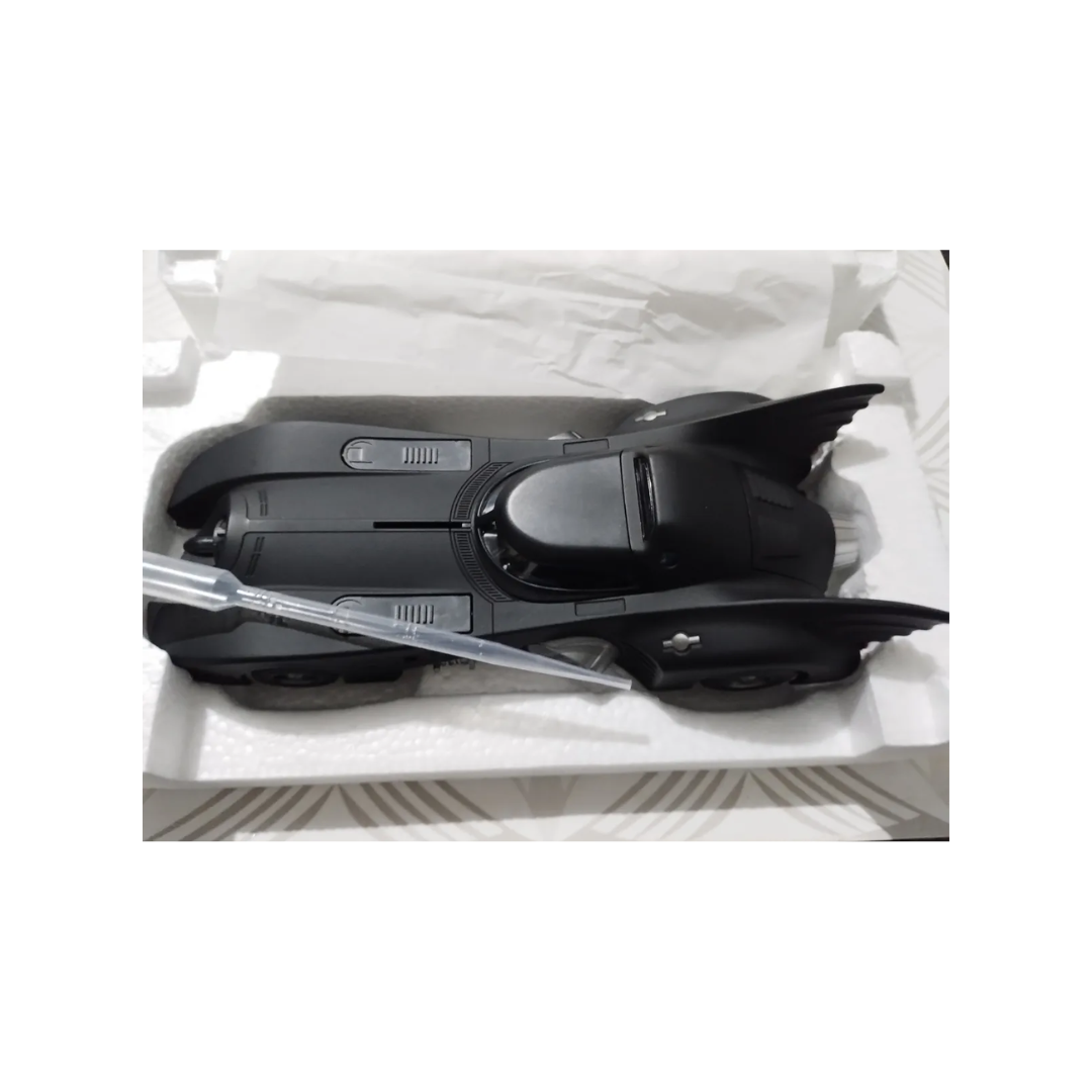 🦇 Batman 1989 Batmobile 1:24 Diecast Model Car – Collector’s Edition