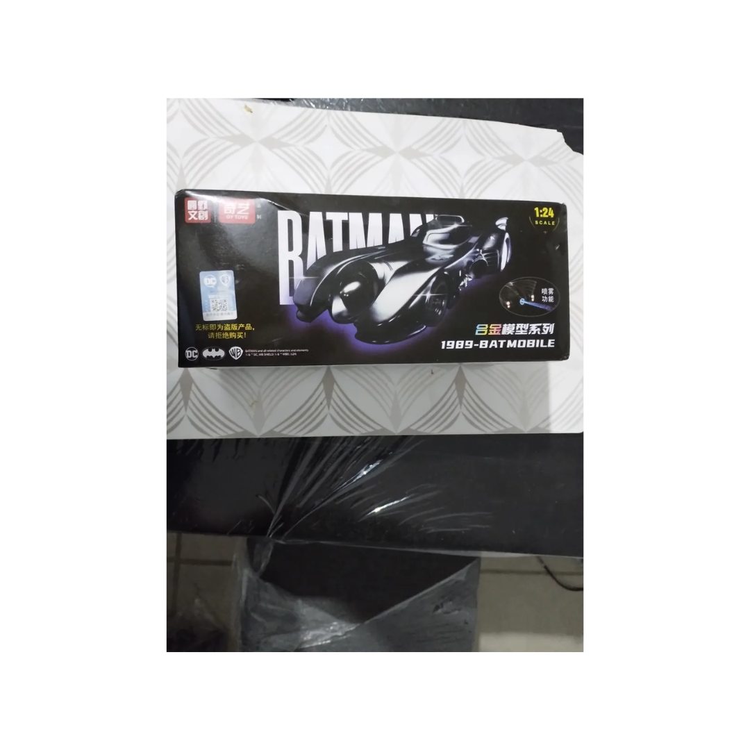 🦇 Batman 1989 Batmobile 1:24 Diecast Model Car – Collector’s Edition